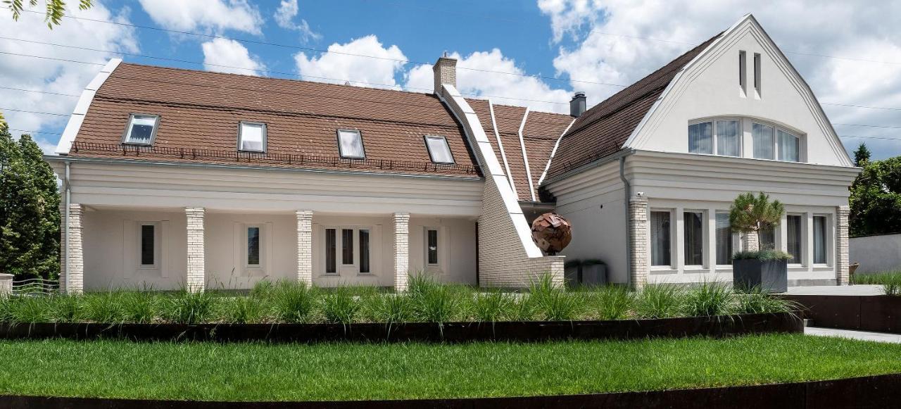 Hotel Bestseller Kecskemét Exterior foto